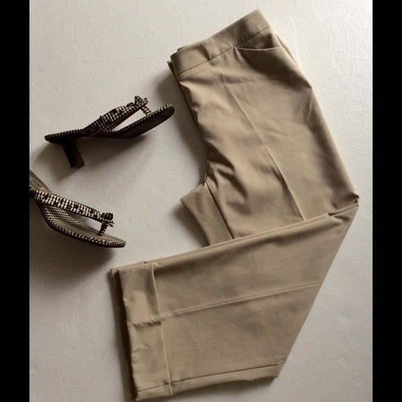 Chico's Crop Cuffed Dress Pants Size 0 - Picture 1 of 4